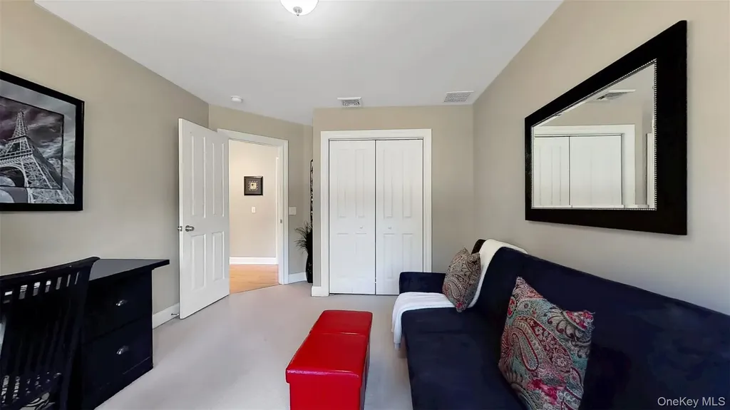 28 Madison Court Wallkill NY 12589