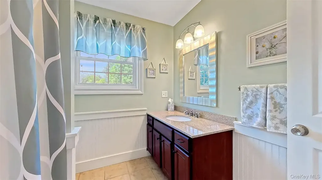 28 Madison Court Wallkill NY 12589