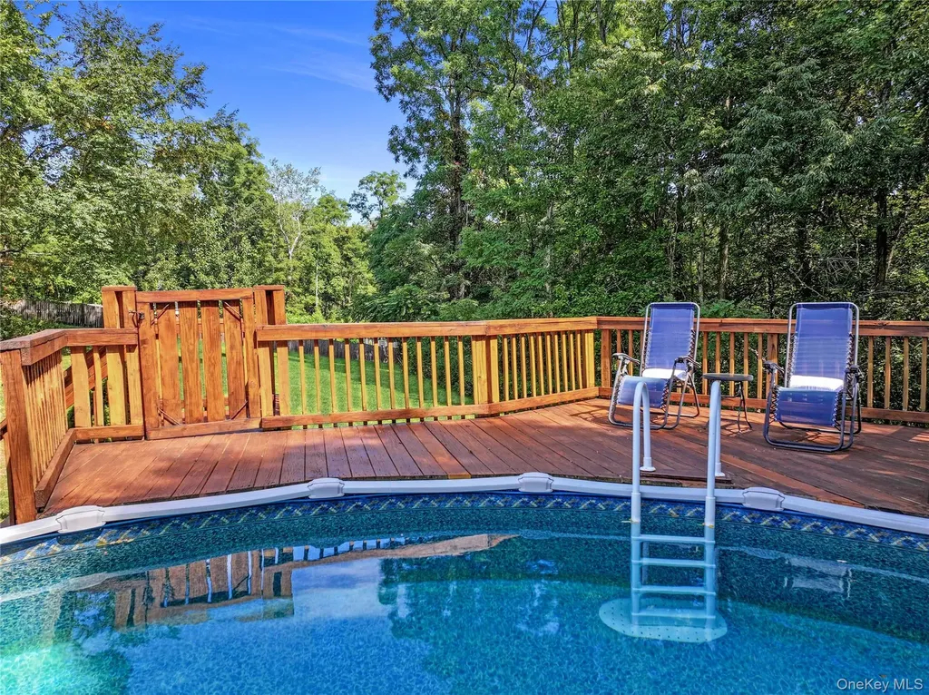 28 Madison Court Wallkill NY 12589