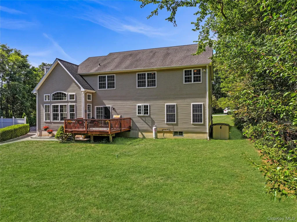 28 Madison Court Wallkill NY 12589