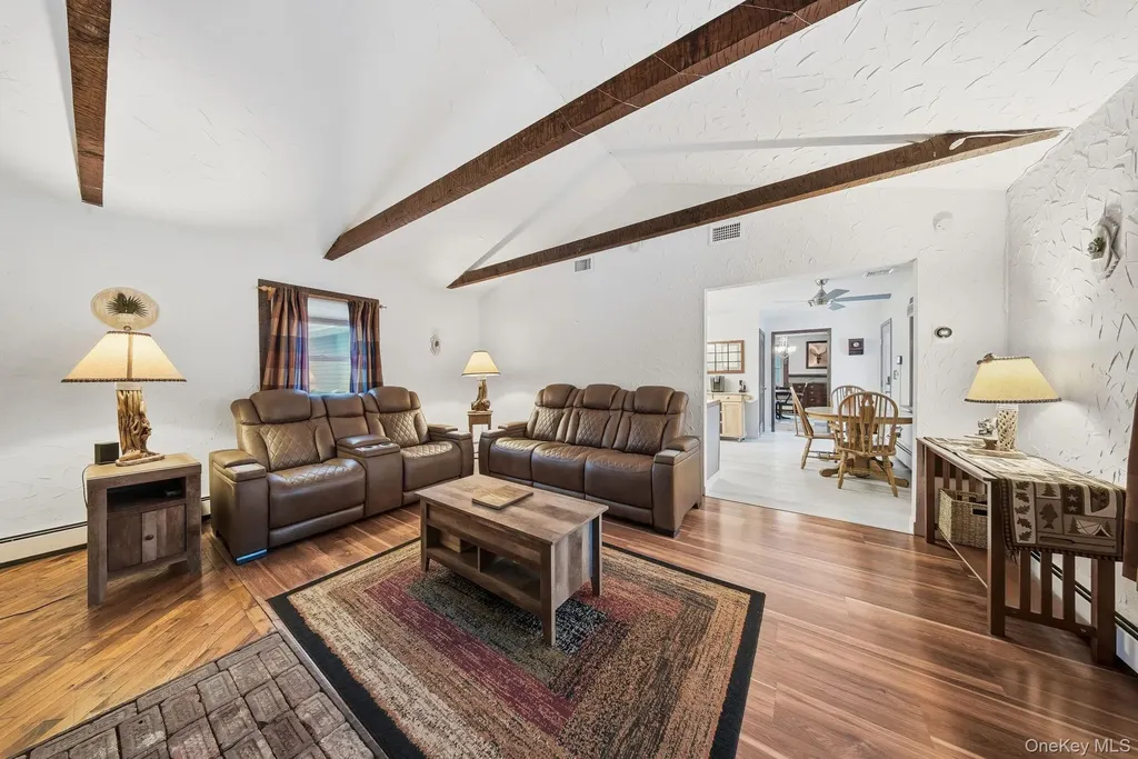 41 Low Road Wallkill NY 12589