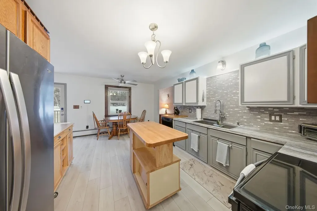 41 Low Road Wallkill NY 12589