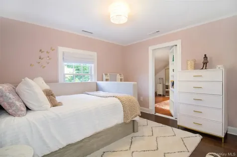 42 Summit Avenue Bronxville NY 10708