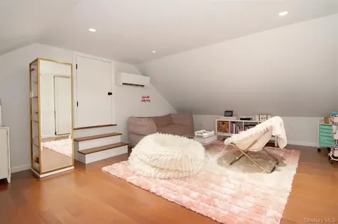 42 Summit Avenue Bronxville NY 10708