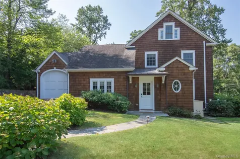 42 Summit Avenue Bronxville NY 10708