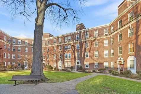 445 Gramatan Avenue Mount Vernon NY 10552