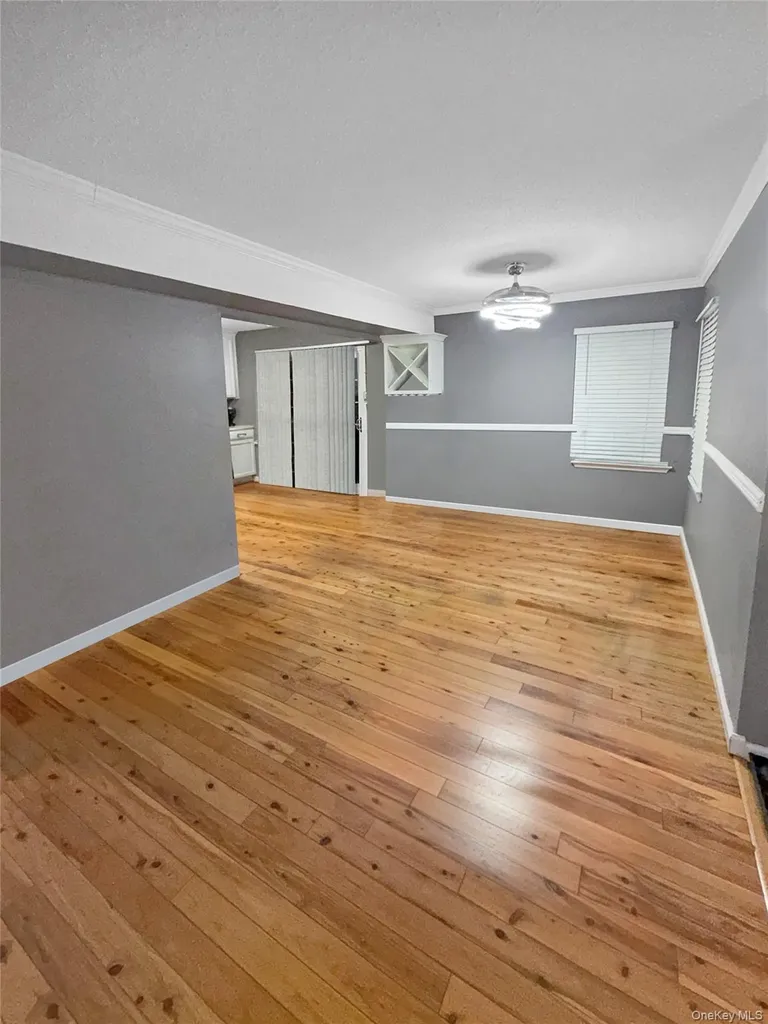 3910 Whispering Hills Chester NY 10918