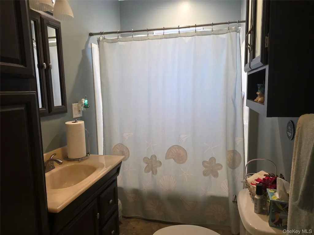 1405 Ohio Avenue Bay Shore NY 11706