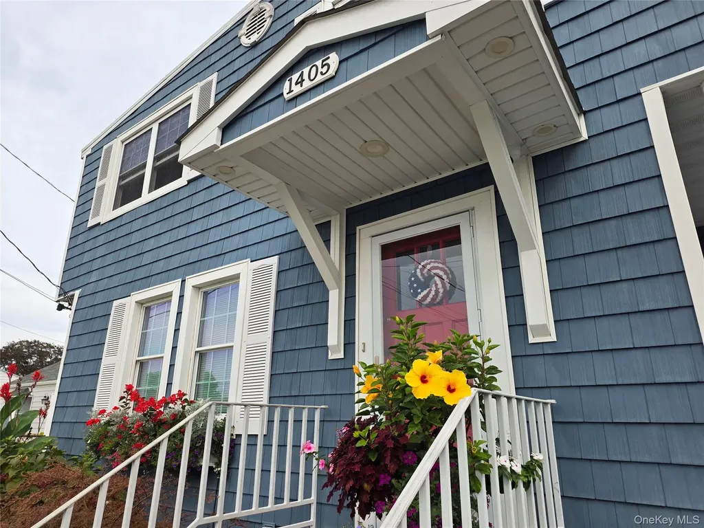 1405 Ohio Avenue Bay Shore NY 11706