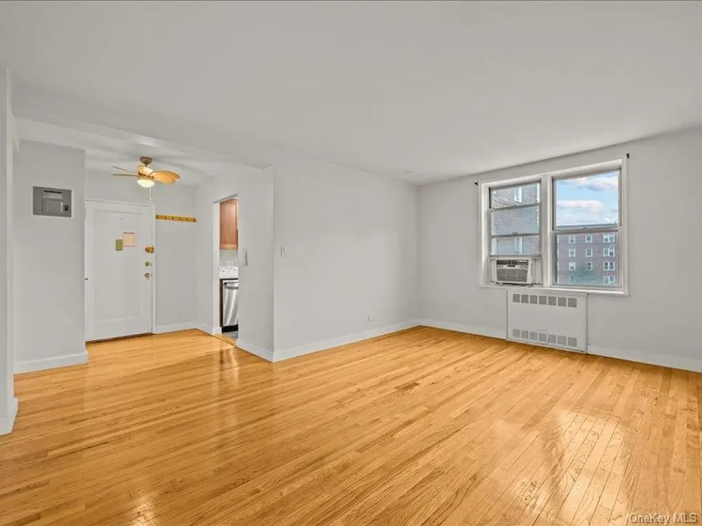 5610 Netherland Avenue Bronx NY 10471