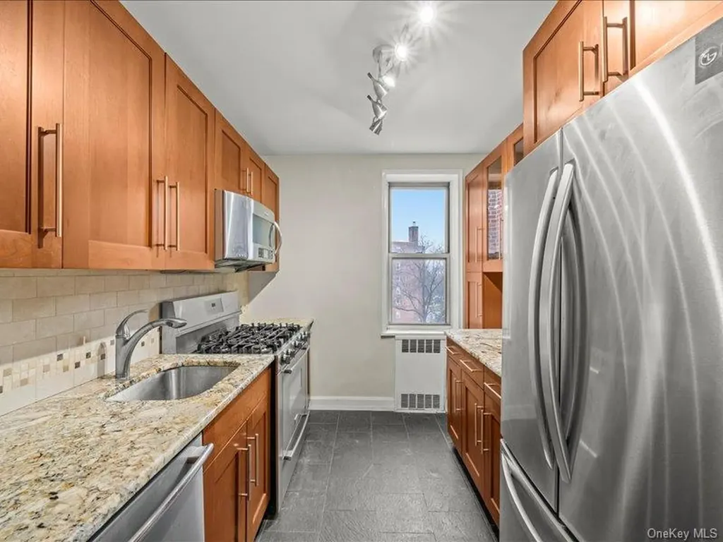5610 Netherland Avenue Bronx NY 10471