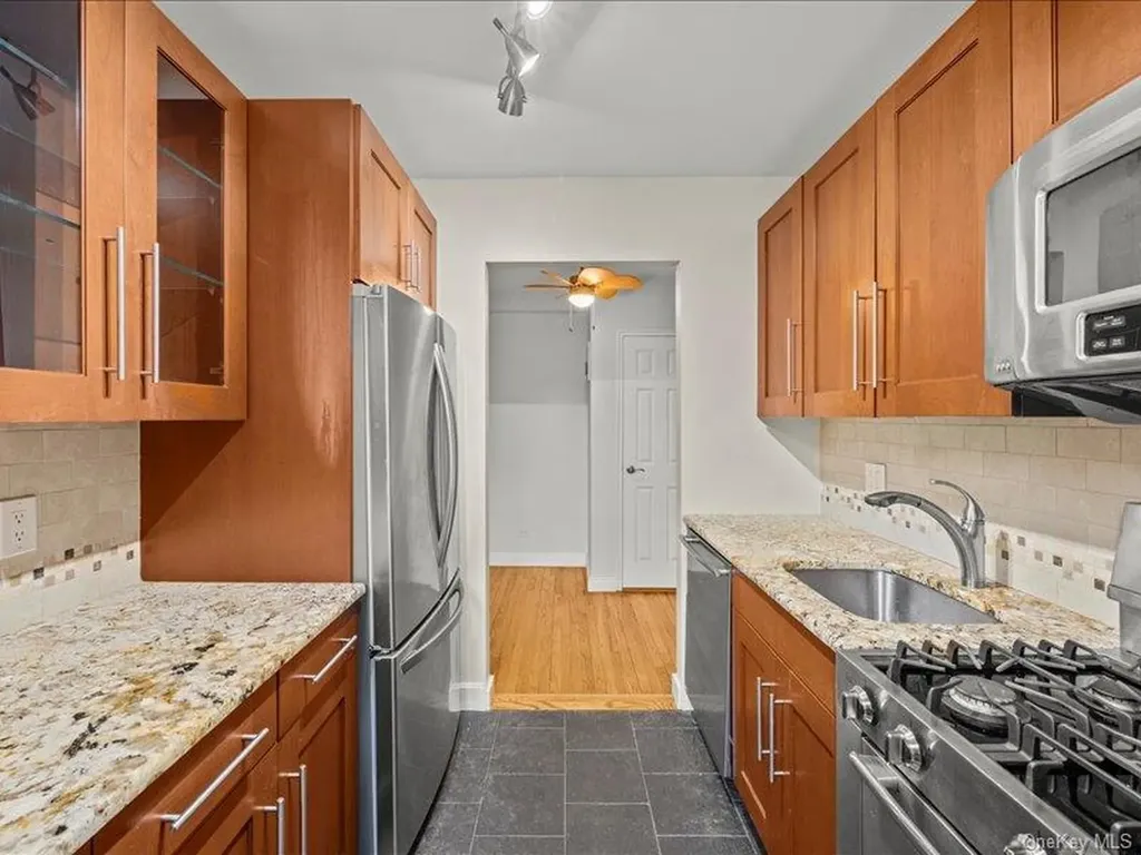 5610 Netherland Avenue Bronx NY 10471