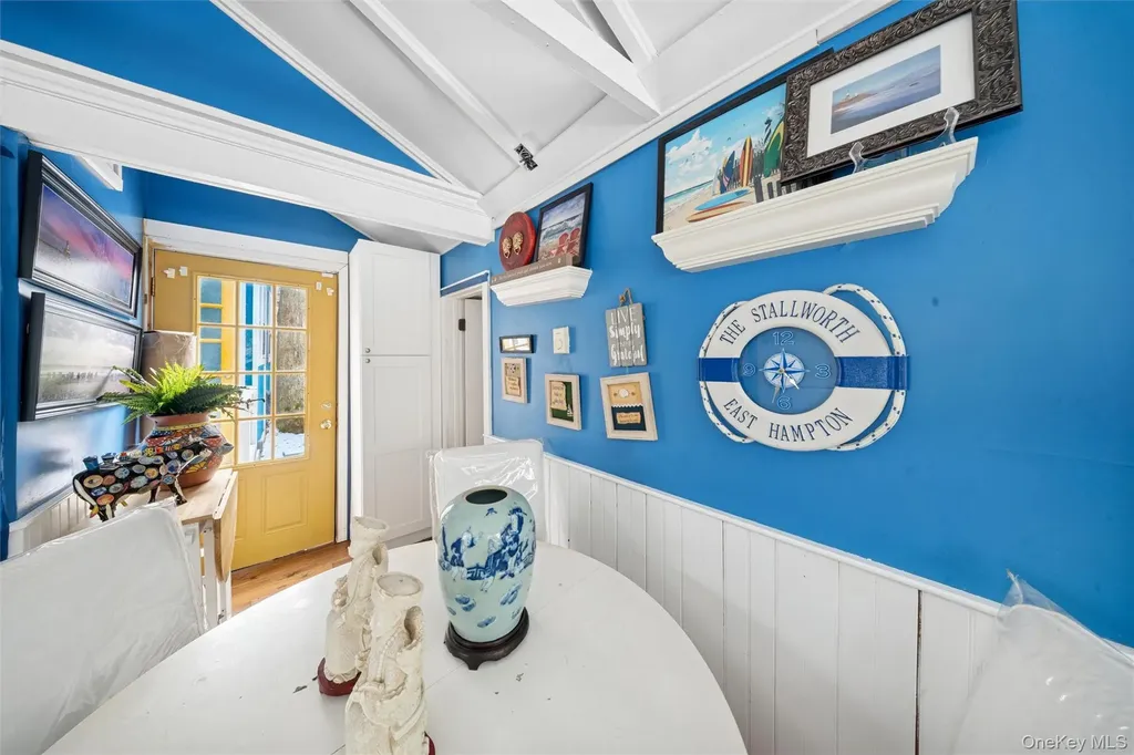74 Richardson Avenue East Hampton NY 11937