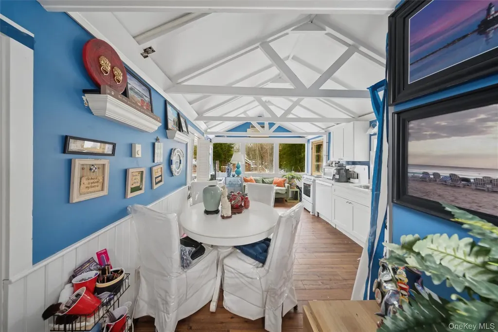 74 Richardson Avenue East Hampton NY 11937