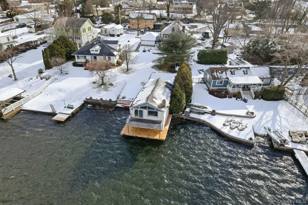 8 Wendy Way Warwick NY 10925