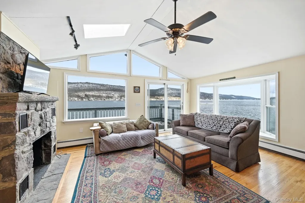 8 Wendy Way Warwick NY 10925
