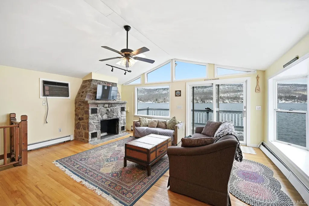 8 Wendy Way Warwick NY 10925