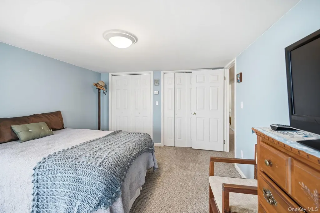 8 Wendy Way Warwick NY 10925