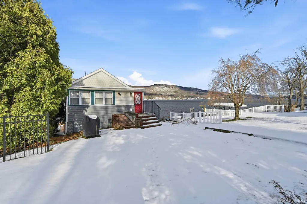 8 Wendy Way Warwick NY 10925
