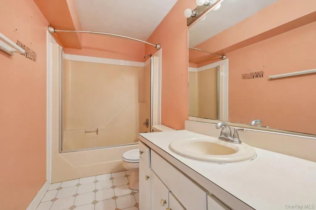 11 Centennial Drive Garnerville NY 10923