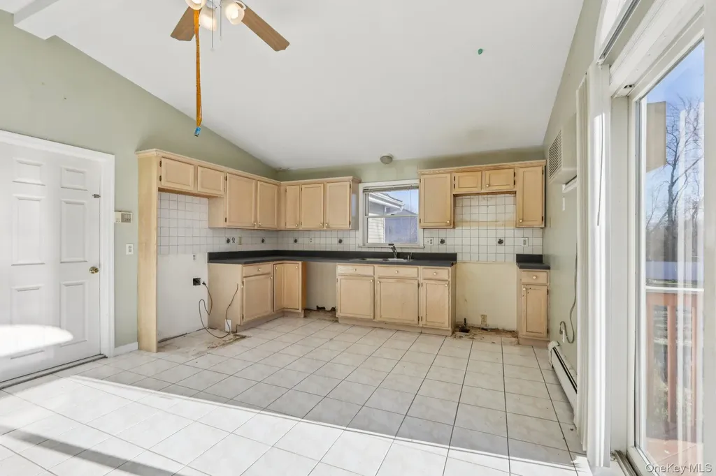 11 Centennial Drive Garnerville NY 10923