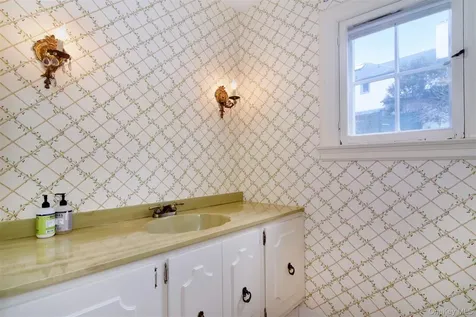 118 Boulder Trail Bronxville NY 10708