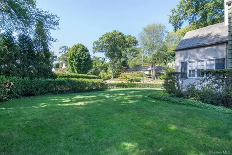 118 Boulder Trail Bronxville NY 10708