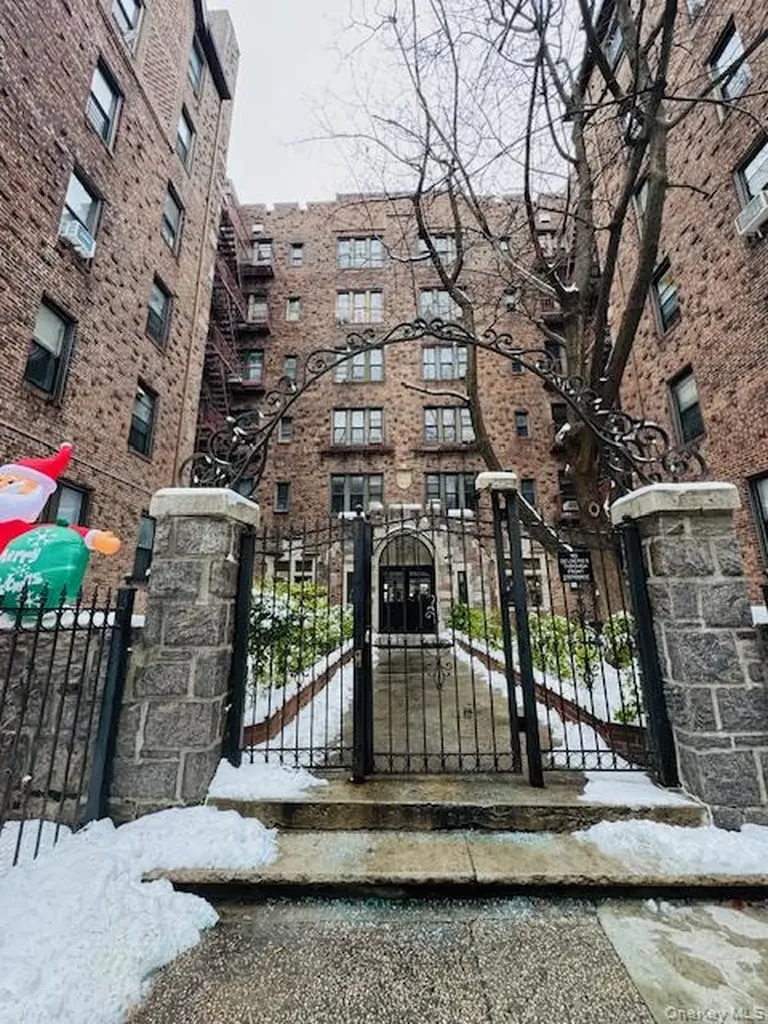 92-05 Whitney Avenue Elmhurst NY 11373
