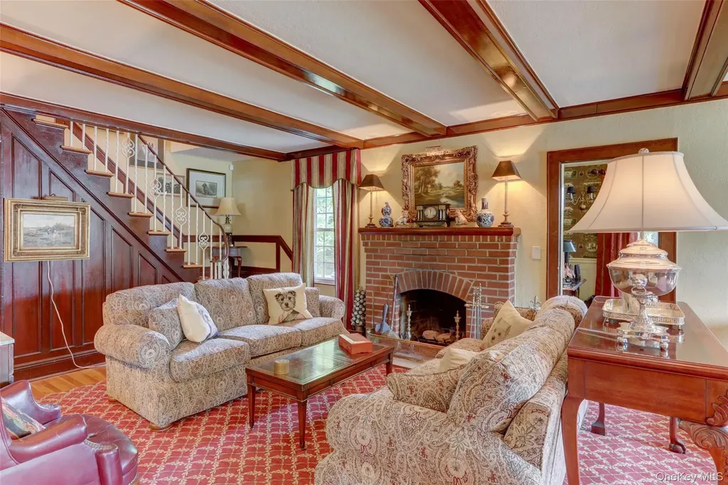205 Hempstead Avenue Malverne NY 11565