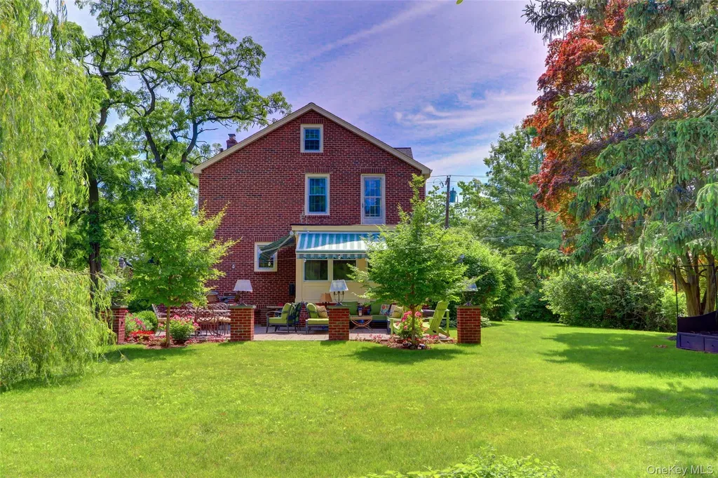 205 Hempstead Avenue Malverne NY 11565