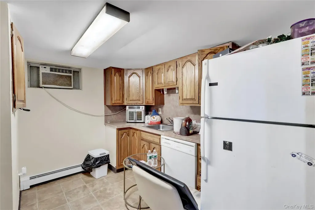 4 Halliday Road Coram NY 11727