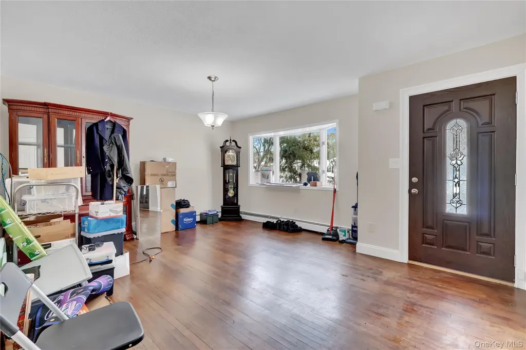 4 Halliday Road Coram NY 11727