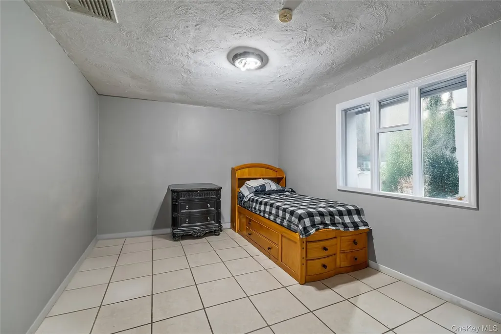10 Valley Drive Nanuet NY 10954