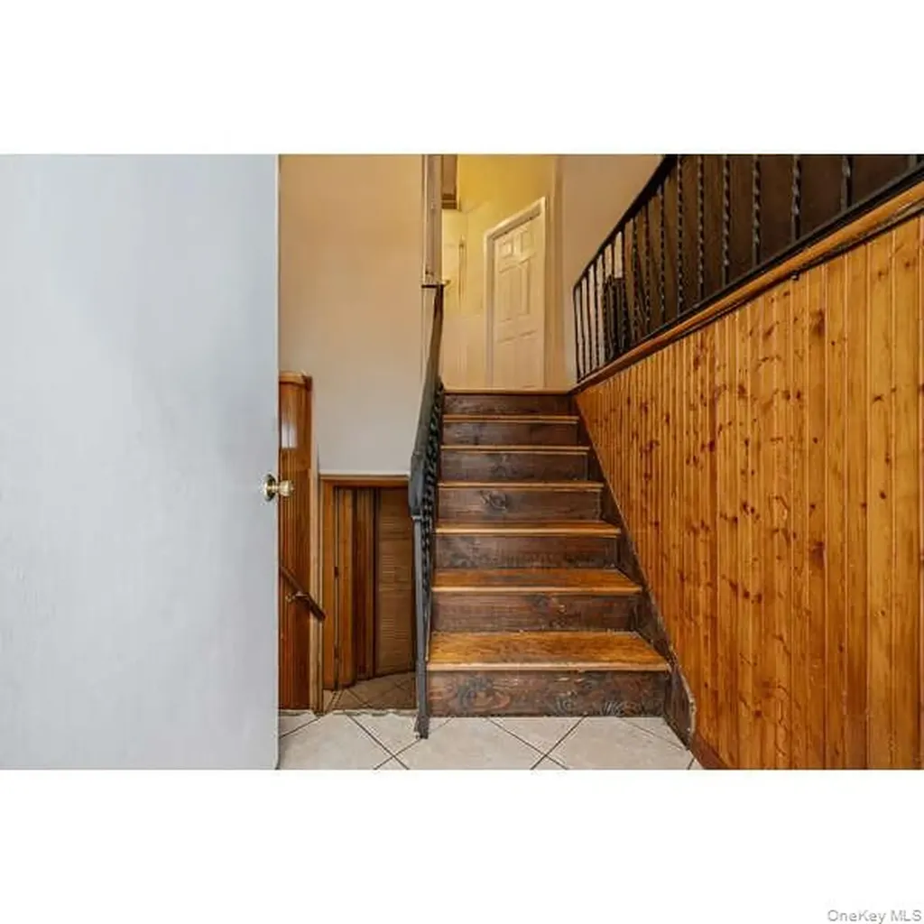 10 Valley Drive Nanuet NY 10954