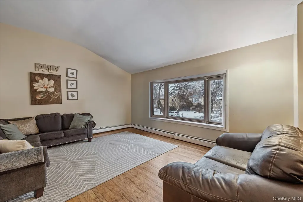 10 Valley Drive Nanuet NY 10954