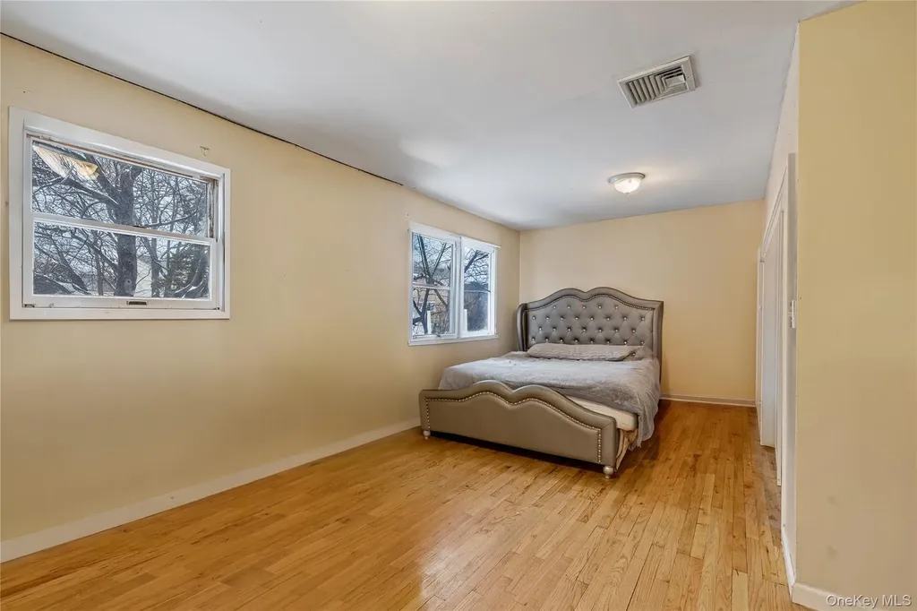 10 Valley Drive Nanuet NY 10954