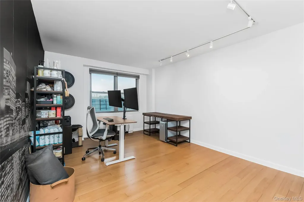 2500 Johnson Avenue Bronx NY 10463