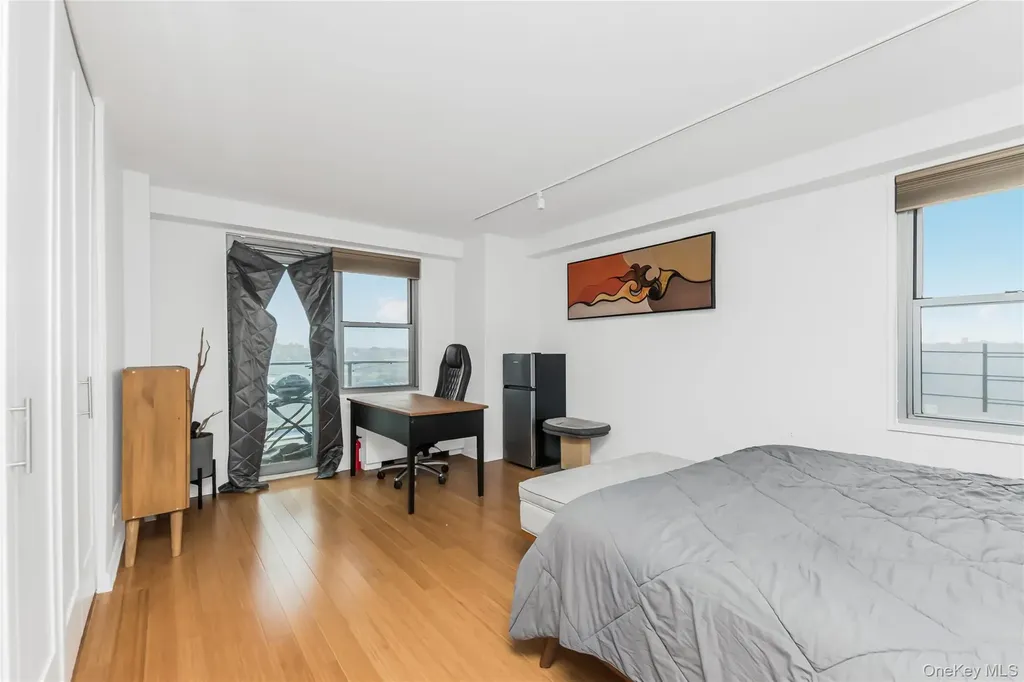 2500 Johnson Avenue Bronx NY 10463