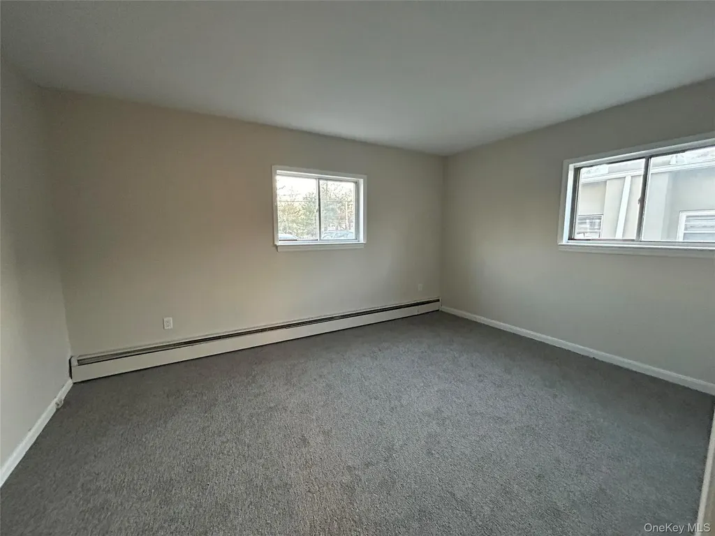 179 Orinoco Drive Brightwaters NY 11718