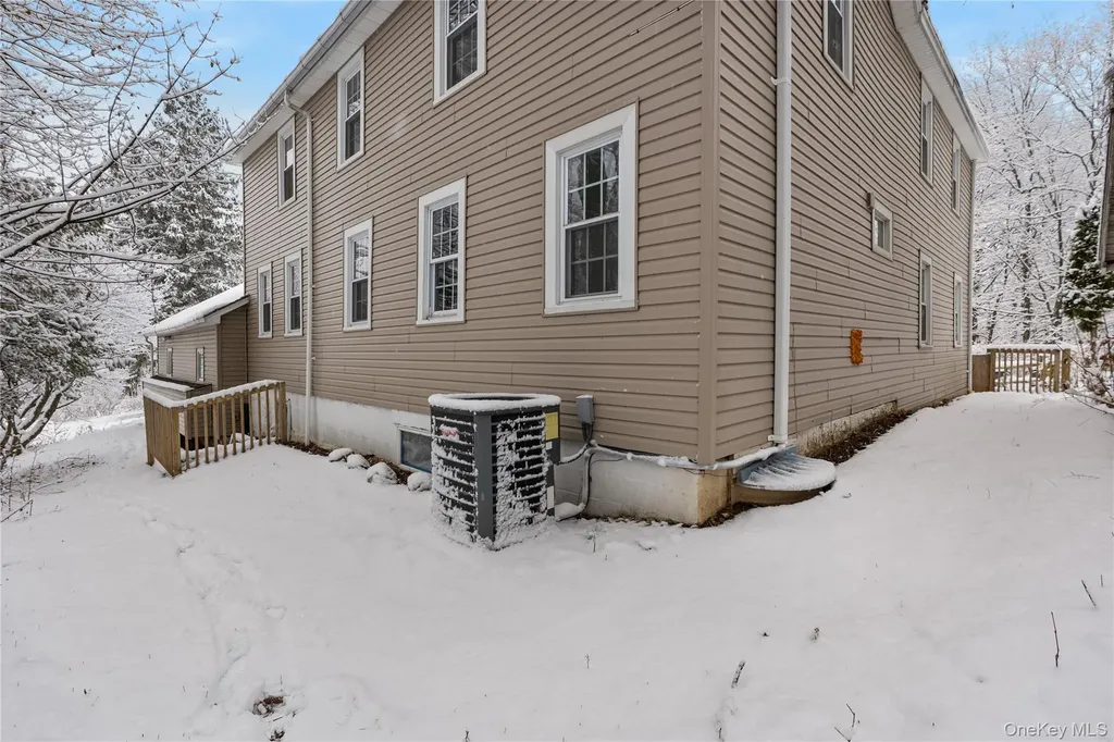 32 Dudley Lane Howells NY 10932