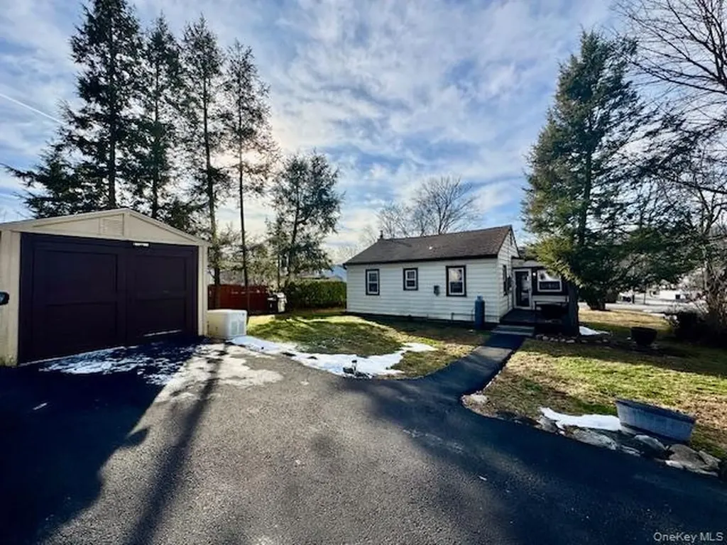 46 Salem Road Carmel NY 10512