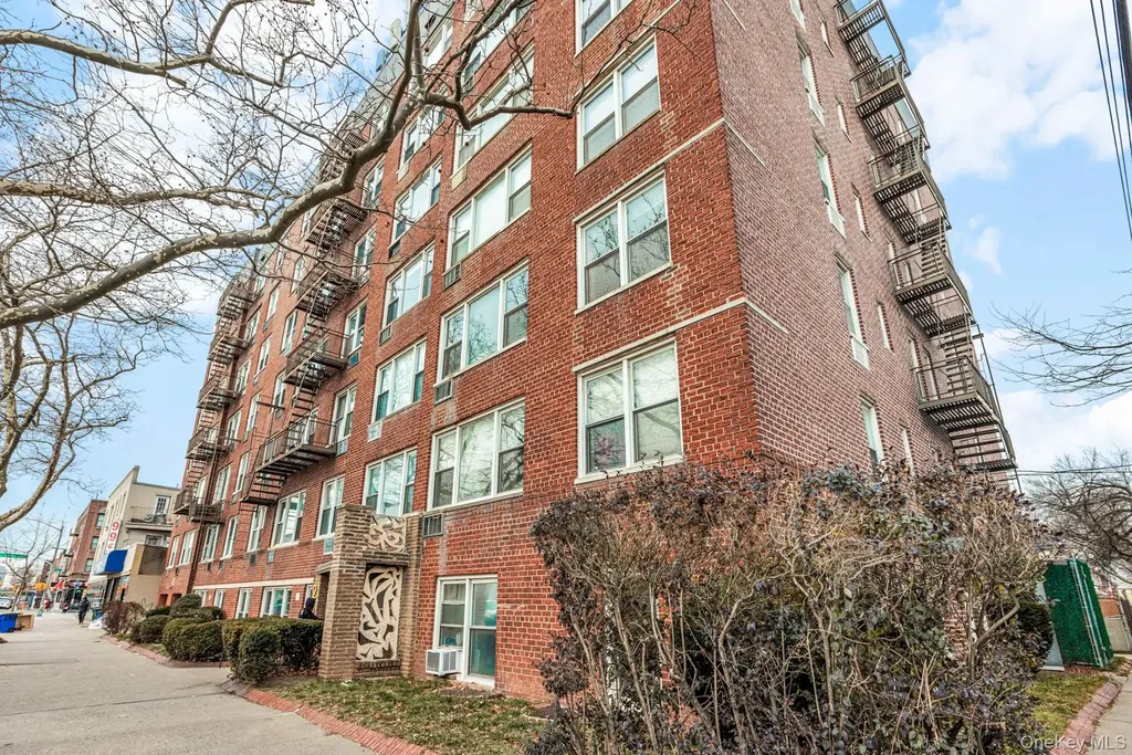 2600 E 21st Street Brooklyn NY 11235