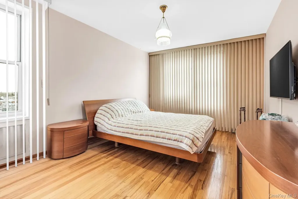 2600 E 21st Street Brooklyn NY 11235