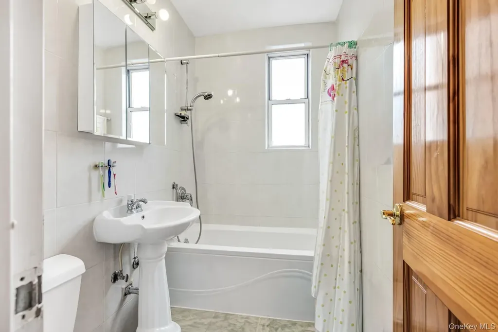 2600 E 21st Street Brooklyn NY 11235