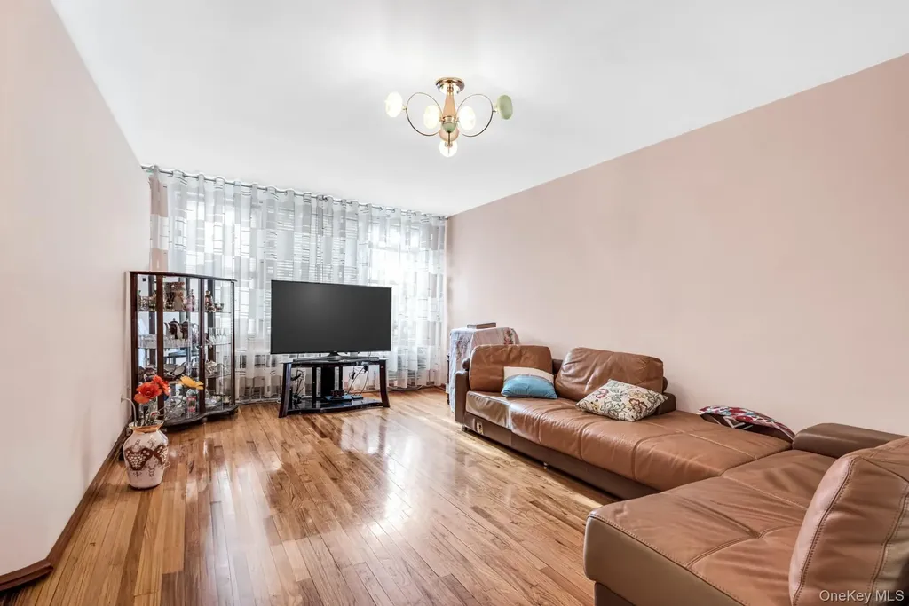 2600 E 21st Street Brooklyn NY 11235