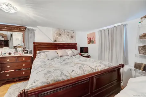 91 Cedar Road Amityville NY 11701