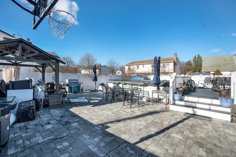 91 Cedar Road Amityville NY 11701