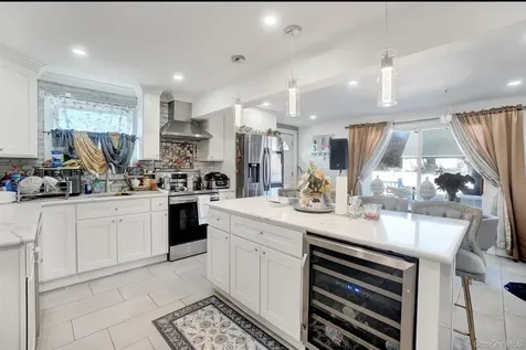 91 Cedar Road Amityville NY 11701