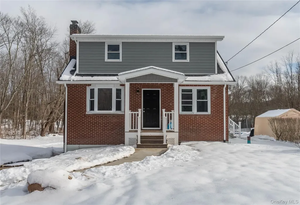 134 Old Quaker Lane Hyde Park NY 12538