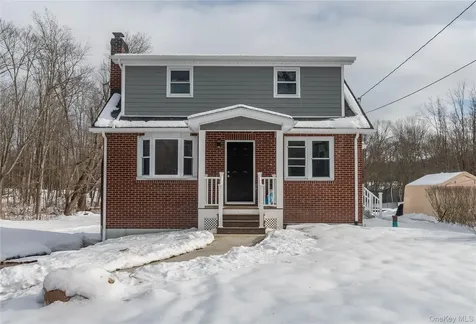 134 Old Quaker Lane Hyde Park NY 12538